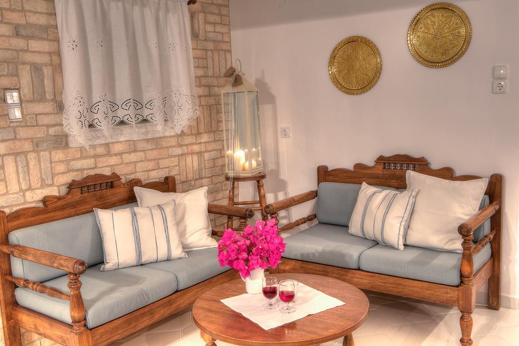 Aparthotel Ostria à Náoussa Extérieur photo