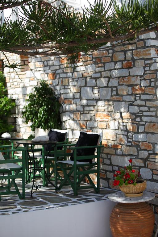 Aparthotel Ostria à Náoussa Extérieur photo